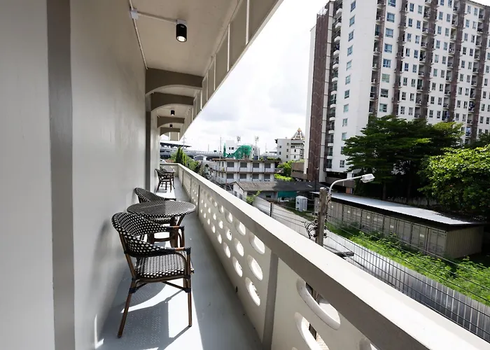 ดอนเมือง 304 Near Dmk Airport Bts Wat Phrasi Bangkok